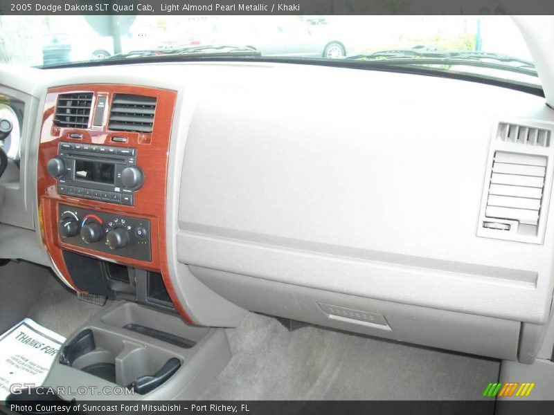 Light Almond Pearl Metallic / Khaki 2005 Dodge Dakota SLT Quad Cab