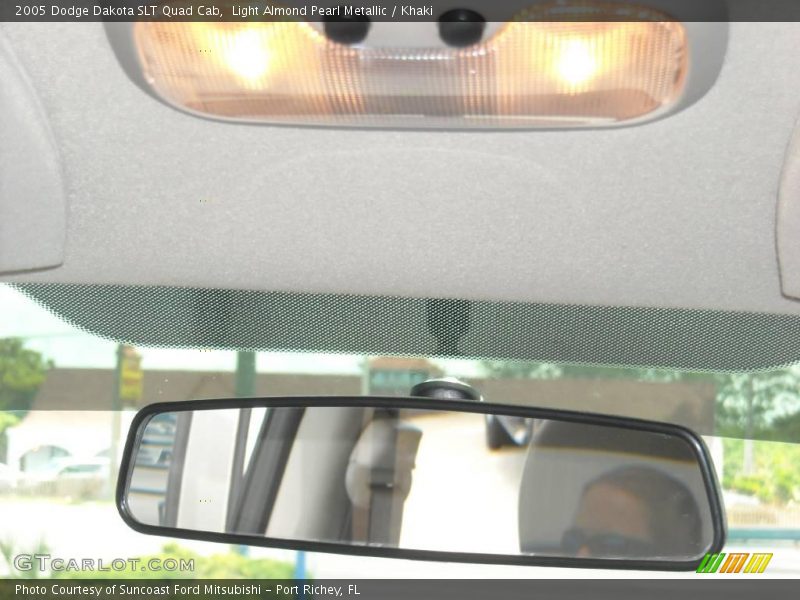 Light Almond Pearl Metallic / Khaki 2005 Dodge Dakota SLT Quad Cab