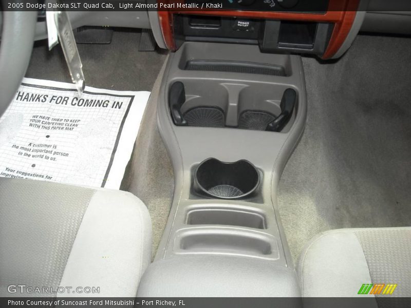 Light Almond Pearl Metallic / Khaki 2005 Dodge Dakota SLT Quad Cab