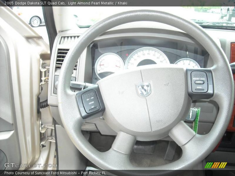 Light Almond Pearl Metallic / Khaki 2005 Dodge Dakota SLT Quad Cab