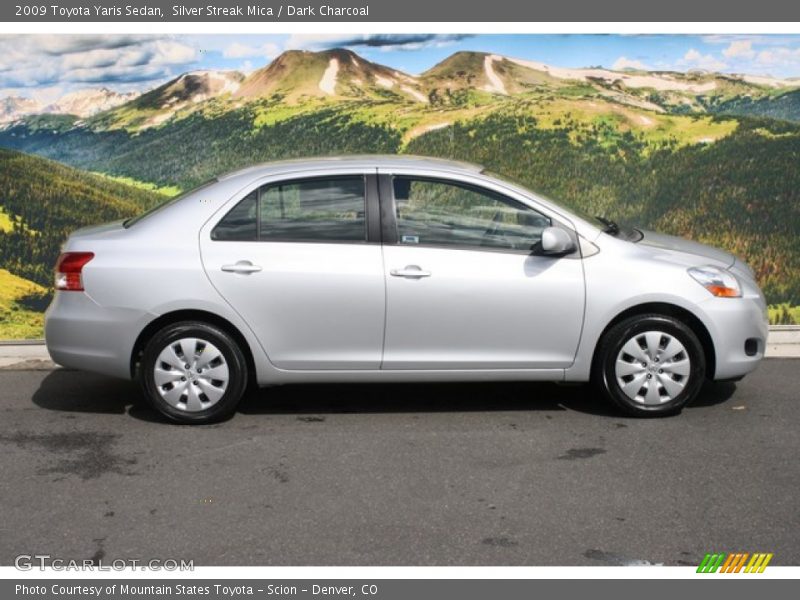 Silver Streak Mica / Dark Charcoal 2009 Toyota Yaris Sedan