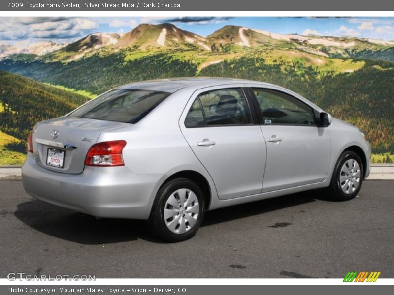 Silver Streak Mica / Dark Charcoal 2009 Toyota Yaris Sedan