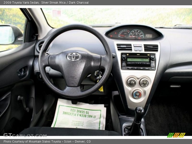 Silver Streak Mica / Dark Charcoal 2009 Toyota Yaris Sedan