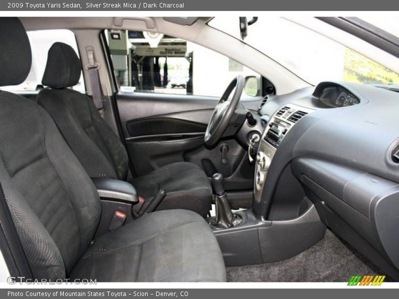 Silver Streak Mica / Dark Charcoal 2009 Toyota Yaris Sedan