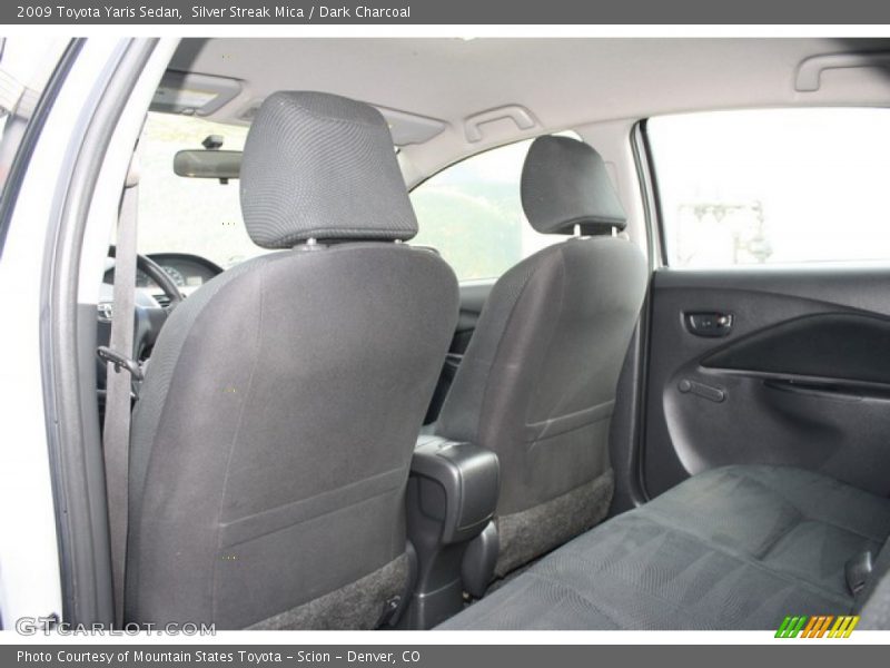 Silver Streak Mica / Dark Charcoal 2009 Toyota Yaris Sedan