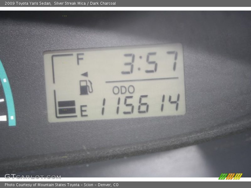 Silver Streak Mica / Dark Charcoal 2009 Toyota Yaris Sedan