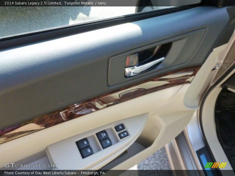 Tungsten Metallic / Ivory 2014 Subaru Legacy 2.5i Limited