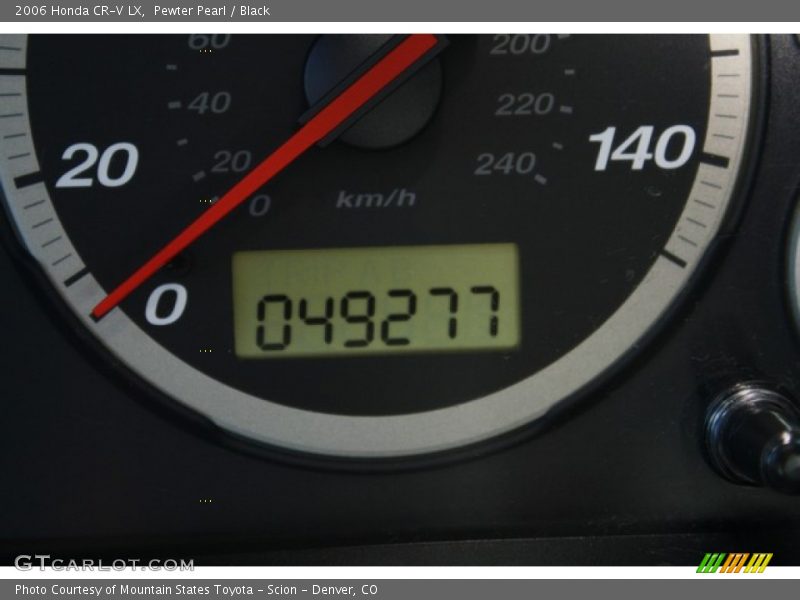 Pewter Pearl / Black 2006 Honda CR-V LX