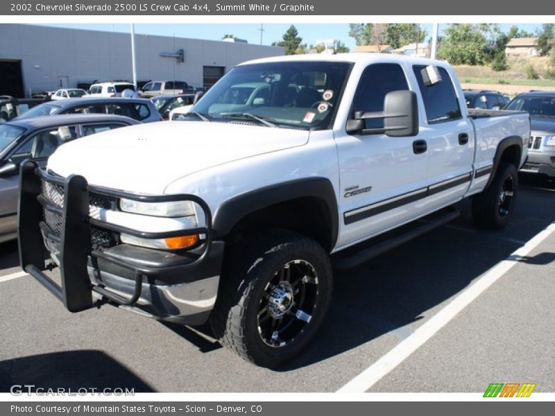 Summit White / Graphite 2002 Chevrolet Silverado 2500 LS Crew Cab 4x4