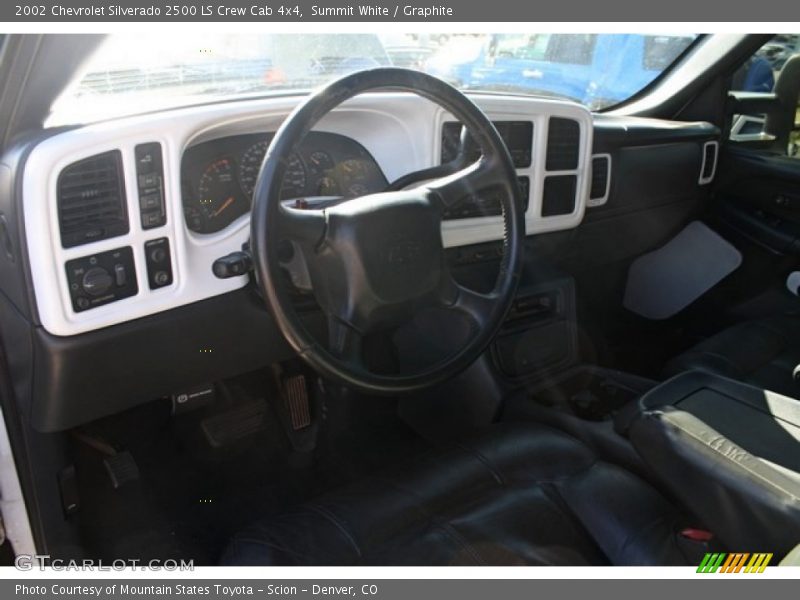 Summit White / Graphite 2002 Chevrolet Silverado 2500 LS Crew Cab 4x4