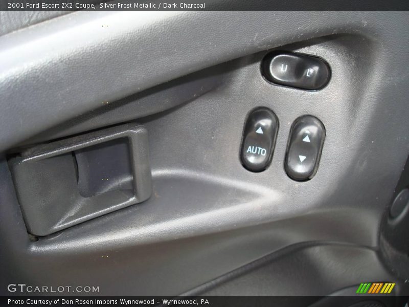 Silver Frost Metallic / Dark Charcoal 2001 Ford Escort ZX2 Coupe