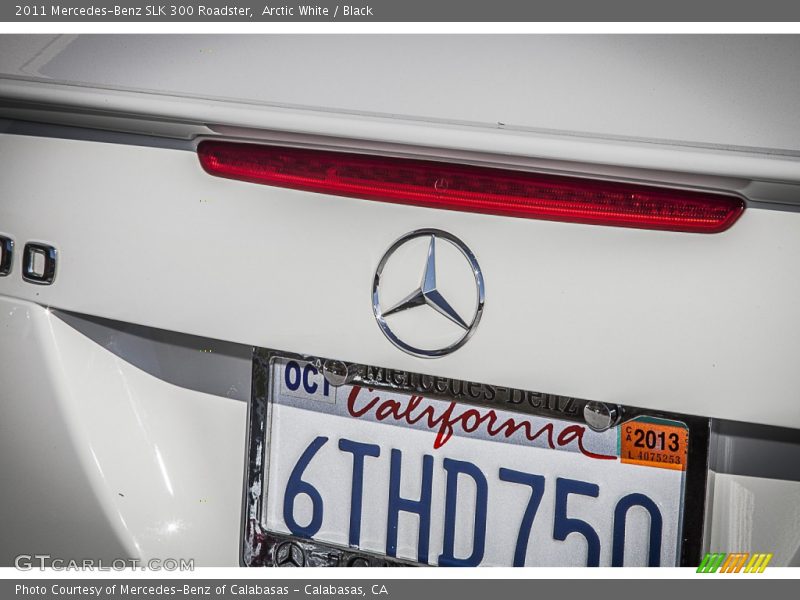 Arctic White / Black 2011 Mercedes-Benz SLK 300 Roadster
