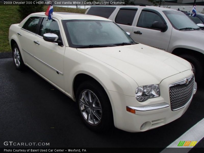 Front 3/4 View of 2009 300 C HEMI AWD