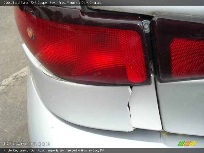 Silver Frost Metallic / Dark Charcoal 2001 Ford Escort ZX2 Coupe