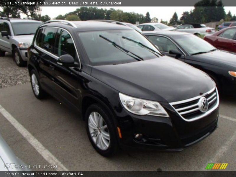 Deep Black Metallic / Charcoal 2011 Volkswagen Tiguan S 4Motion