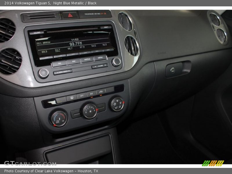 Night Blue Metallic / Black 2014 Volkswagen Tiguan S