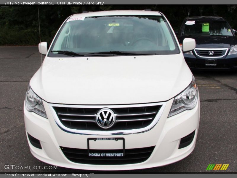 Calla Lily White / Aero Gray 2012 Volkswagen Routan SE