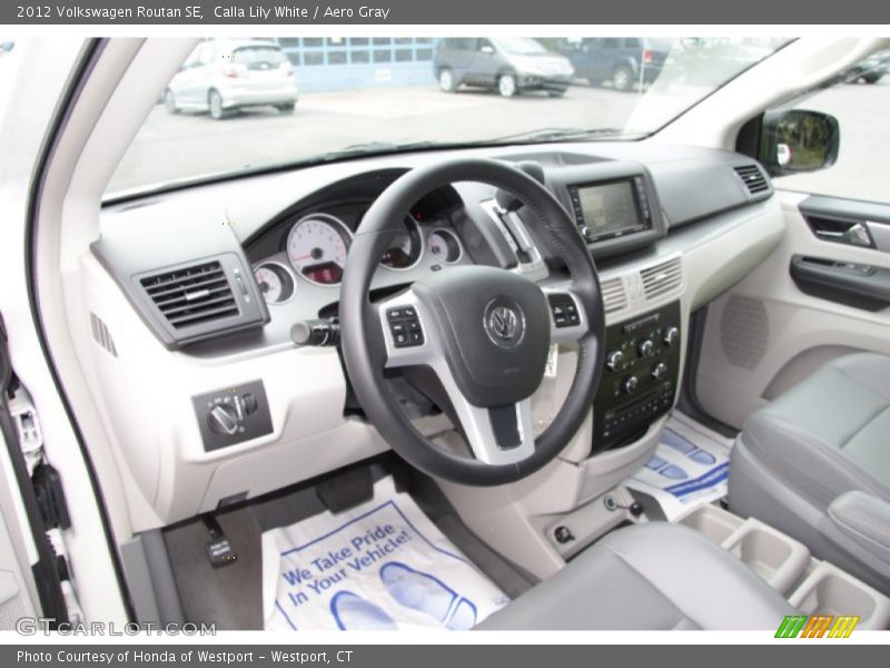 Calla Lily White / Aero Gray 2012 Volkswagen Routan SE