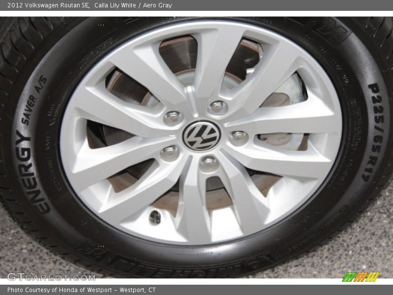 Calla Lily White / Aero Gray 2012 Volkswagen Routan SE