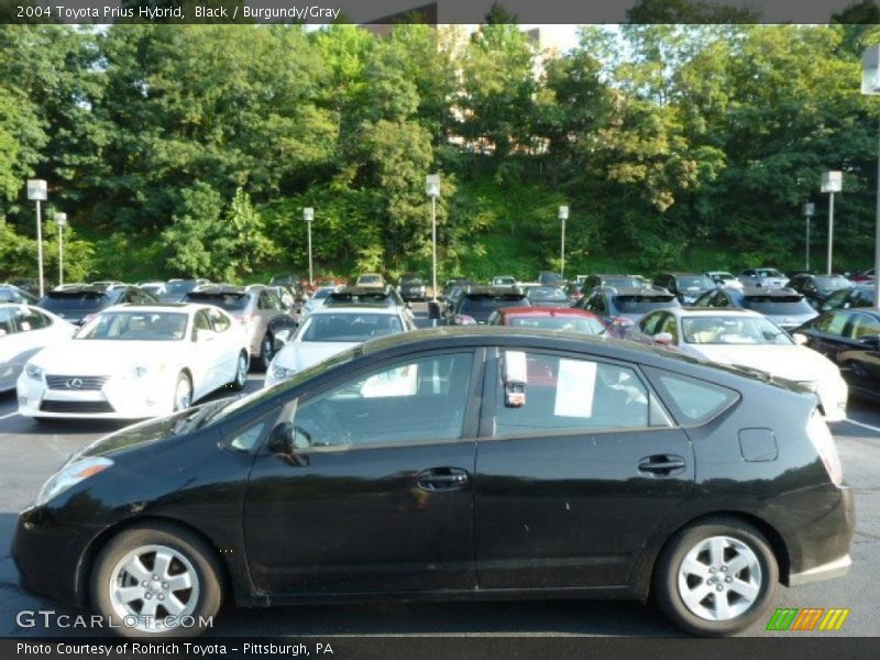 Black / Burgundy/Gray 2004 Toyota Prius Hybrid