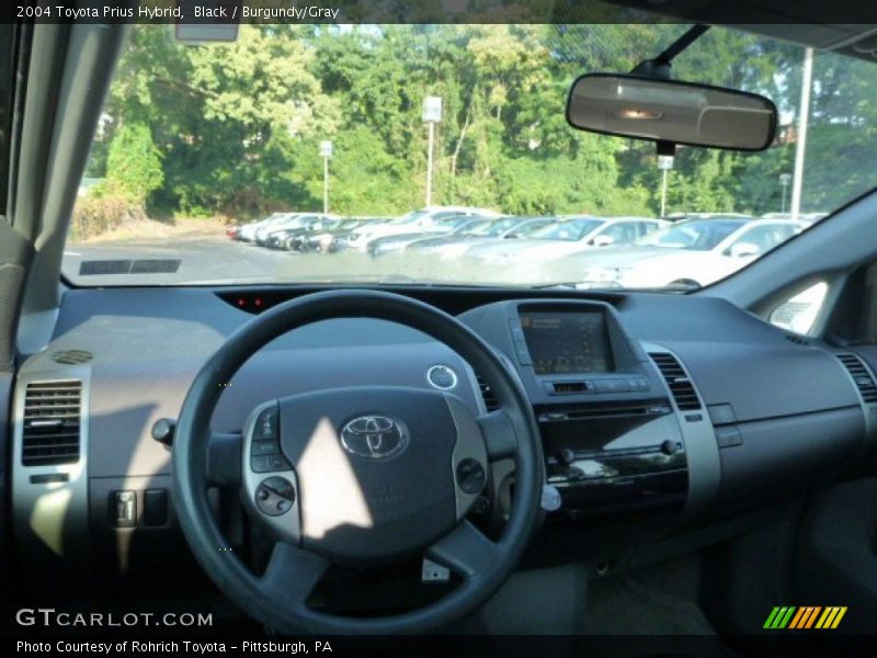 Black / Burgundy/Gray 2004 Toyota Prius Hybrid