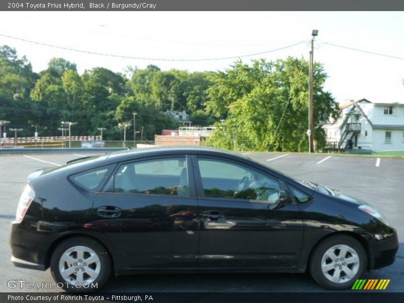 Black / Burgundy/Gray 2004 Toyota Prius Hybrid