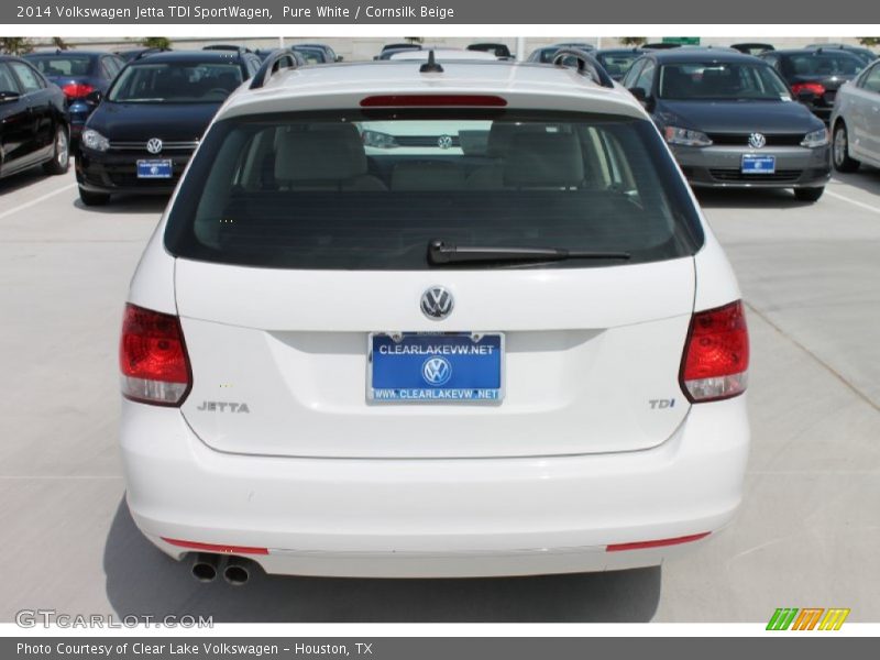 Pure White / Cornsilk Beige 2014 Volkswagen Jetta TDI SportWagen