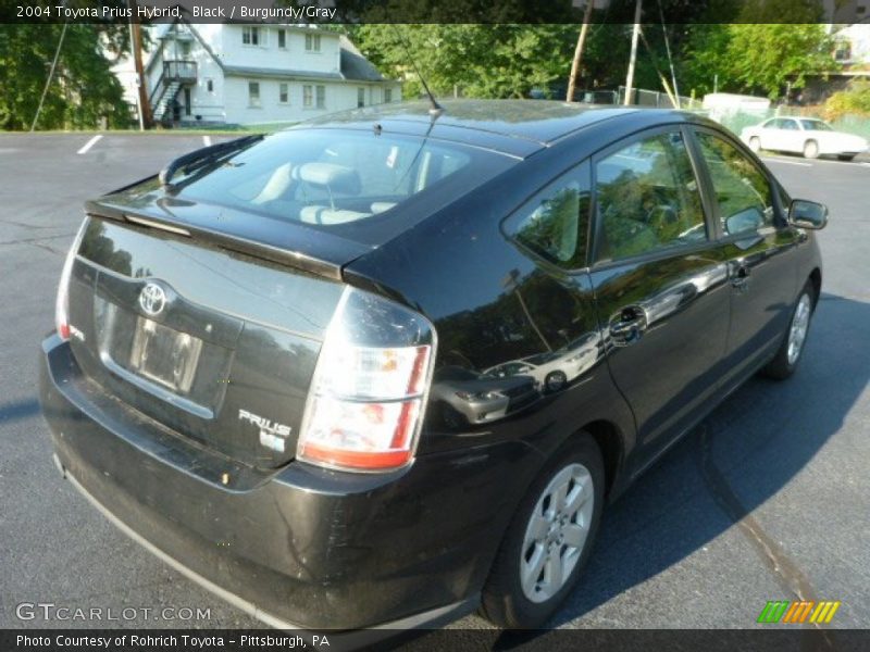 Black / Burgundy/Gray 2004 Toyota Prius Hybrid