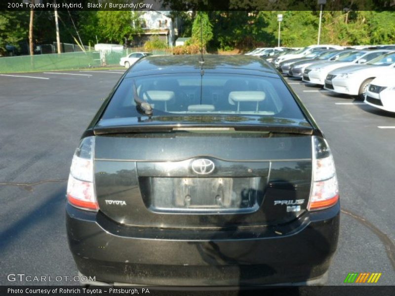 Black / Burgundy/Gray 2004 Toyota Prius Hybrid