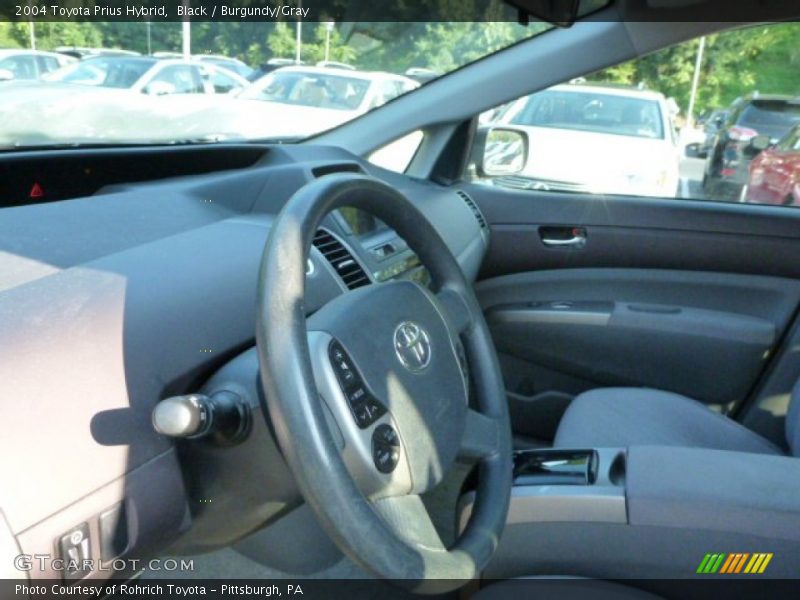 Black / Burgundy/Gray 2004 Toyota Prius Hybrid