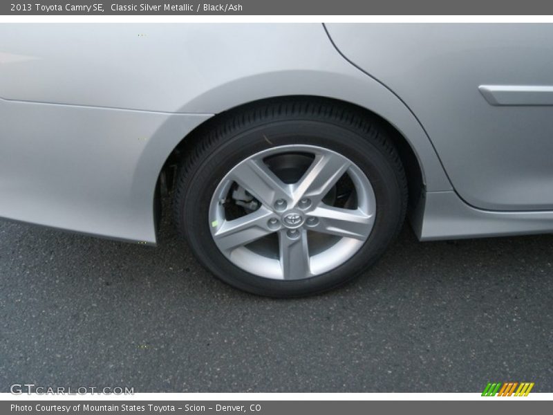 Classic Silver Metallic / Black/Ash 2013 Toyota Camry SE