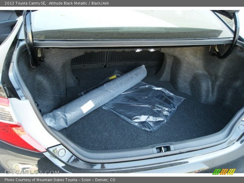 Attitude Black Metallic / Black/Ash 2013 Toyota Camry SE
