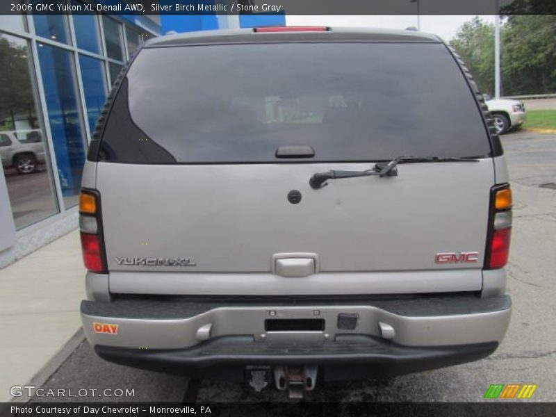 Silver Birch Metallic / Stone Gray 2006 GMC Yukon XL Denali AWD