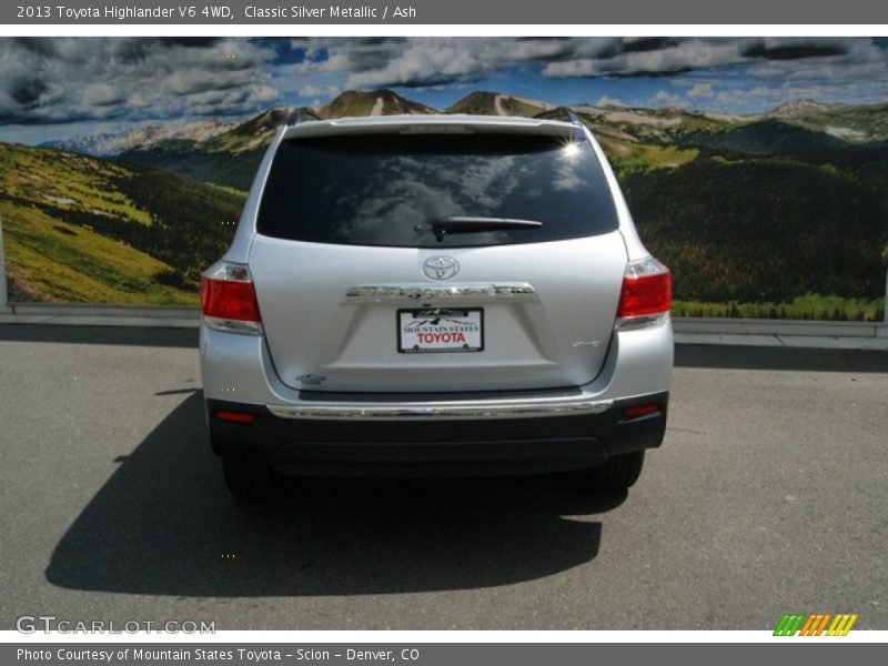 Classic Silver Metallic / Ash 2013 Toyota Highlander V6 4WD