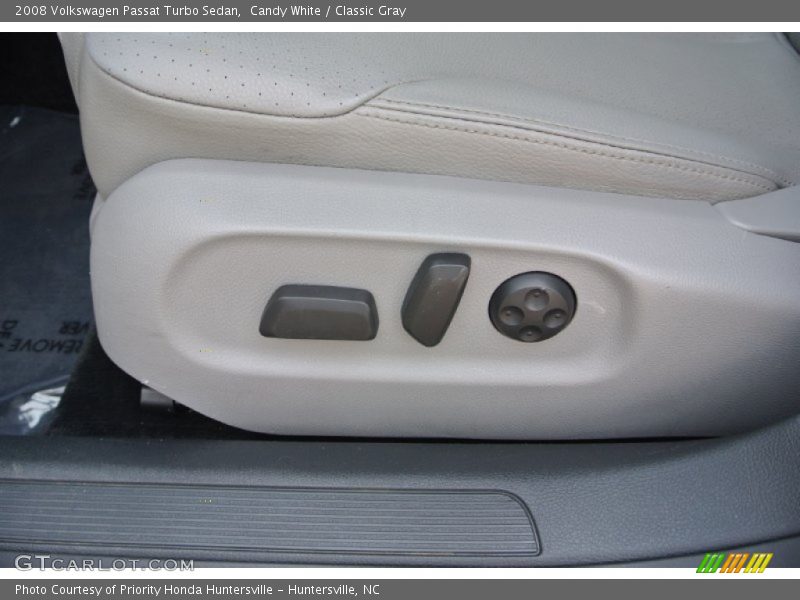 Candy White / Classic Gray 2008 Volkswagen Passat Turbo Sedan