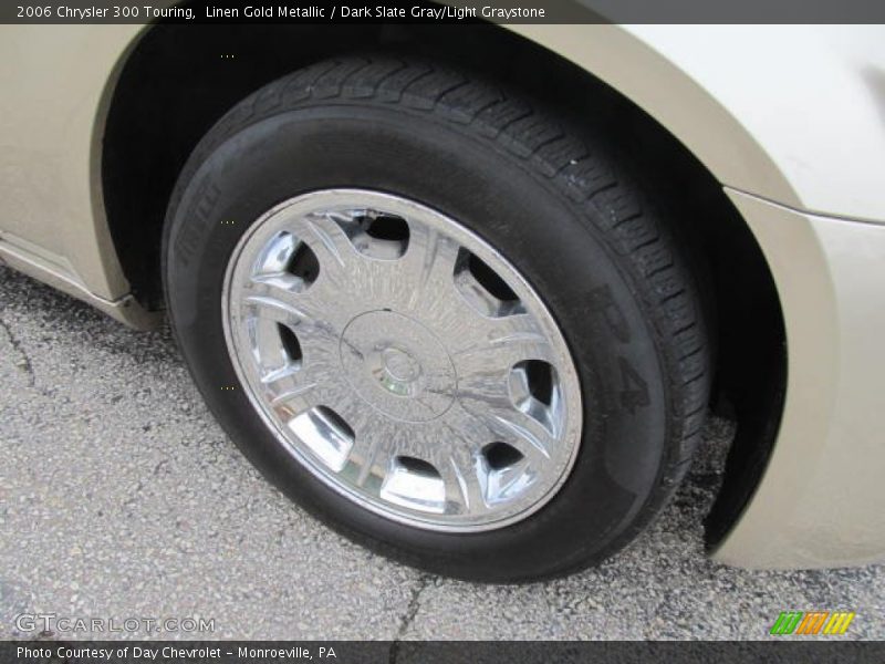 Linen Gold Metallic / Dark Slate Gray/Light Graystone 2006 Chrysler 300 Touring