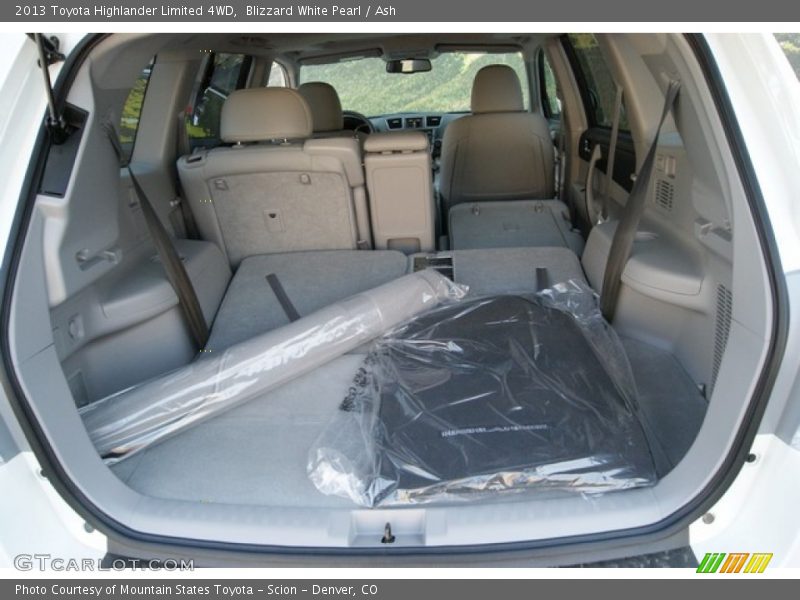 Blizzard White Pearl / Ash 2013 Toyota Highlander Limited 4WD