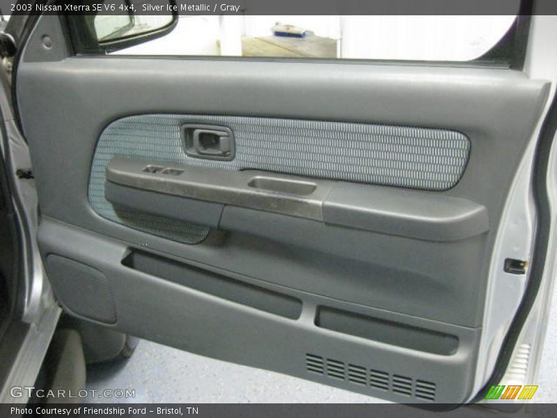 Silver Ice Metallic / Gray 2003 Nissan Xterra SE V6 4x4