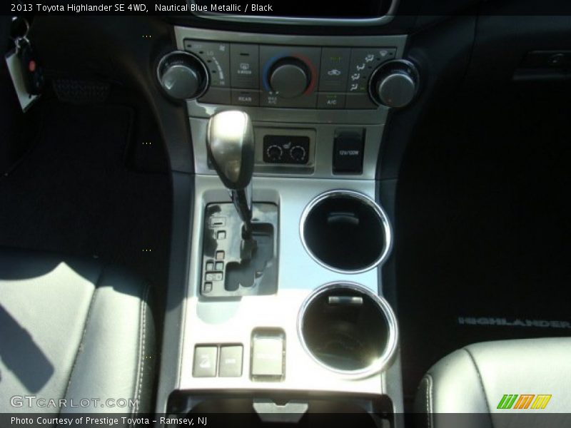 Nautical Blue Metallic / Black 2013 Toyota Highlander SE 4WD
