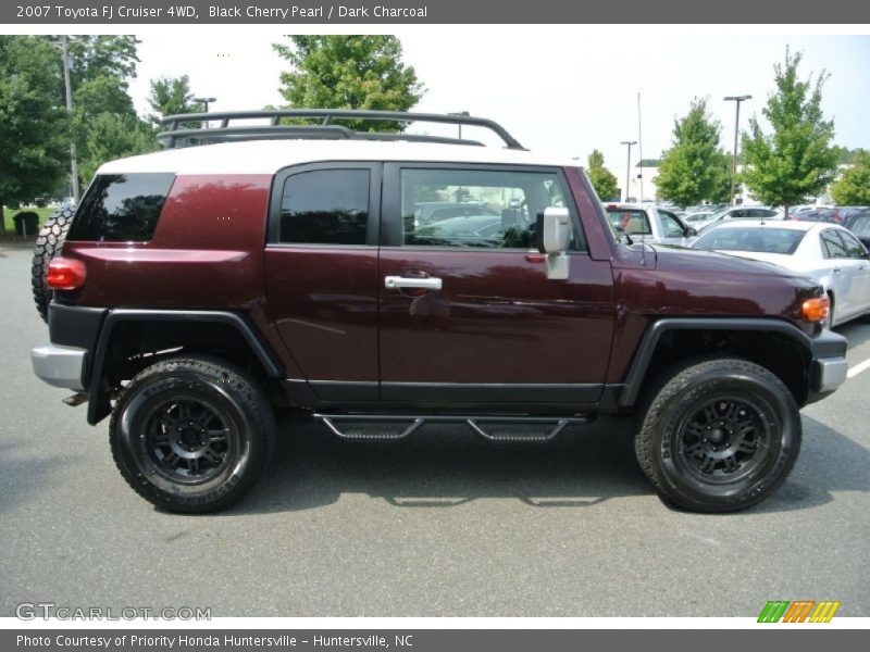 Black Cherry Pearl / Dark Charcoal 2007 Toyota FJ Cruiser 4WD