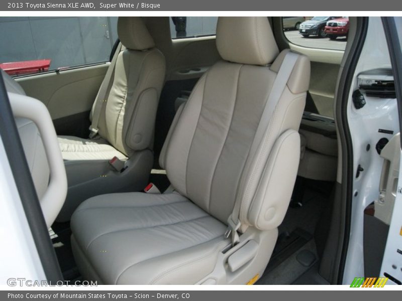 Super White / Bisque 2013 Toyota Sienna XLE AWD