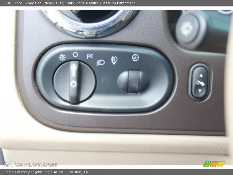 Dark Stone Metallic / Medium Parchment 2005 Ford Expedition Eddie Bauer