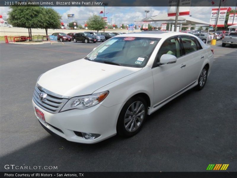 Blizzard White Pearl / Ivory 2011 Toyota Avalon Limited