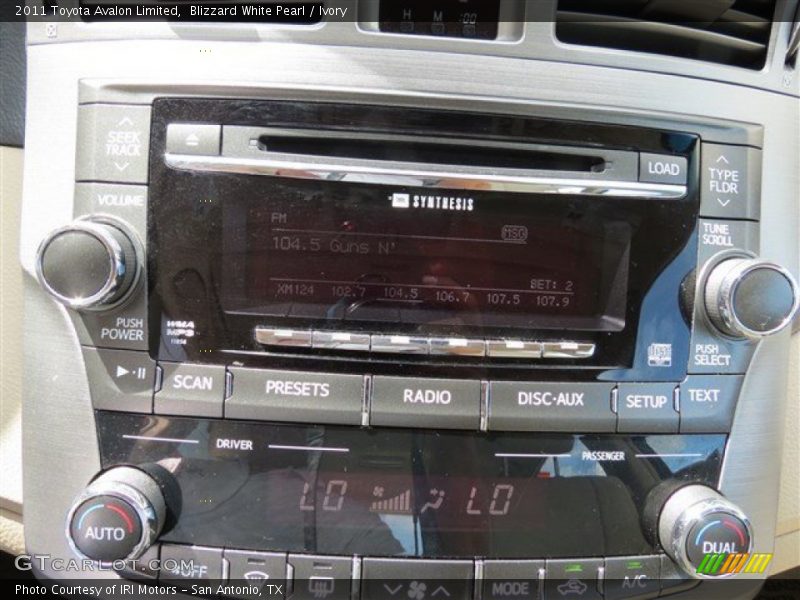 Blizzard White Pearl / Ivory 2011 Toyota Avalon Limited