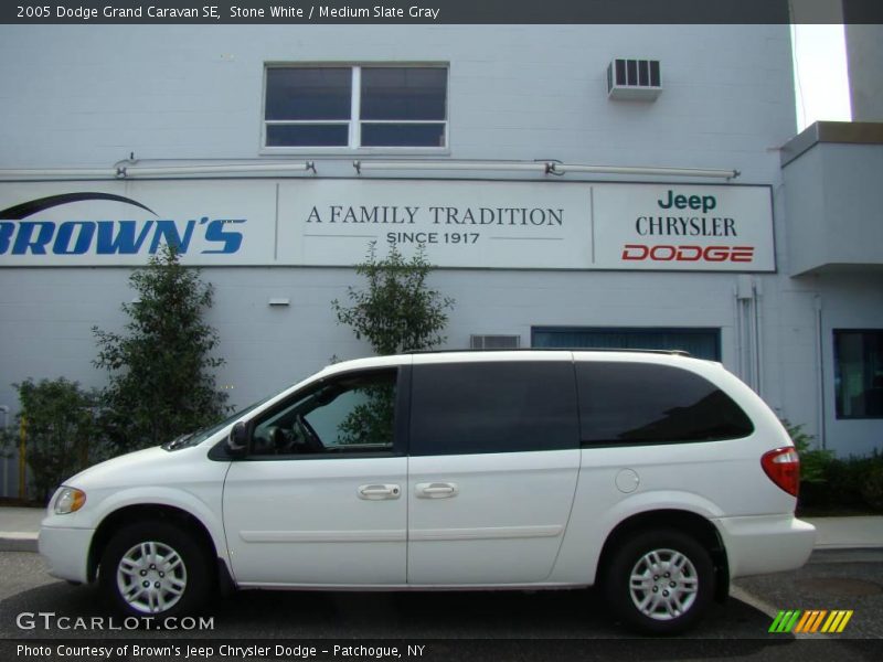 Stone White / Medium Slate Gray 2005 Dodge Grand Caravan SE