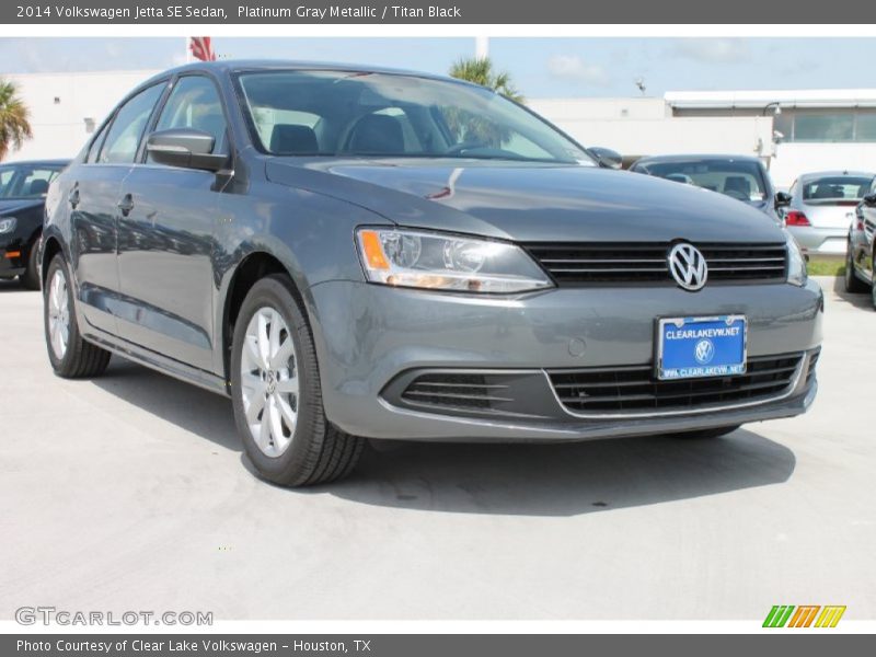 Platinum Gray Metallic / Titan Black 2014 Volkswagen Jetta SE Sedan