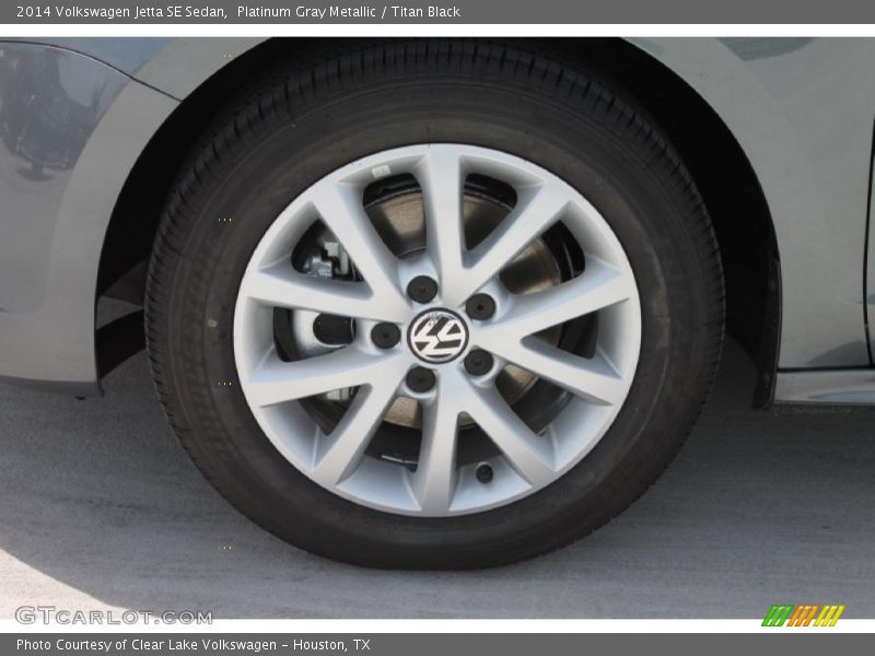 Platinum Gray Metallic / Titan Black 2014 Volkswagen Jetta SE Sedan