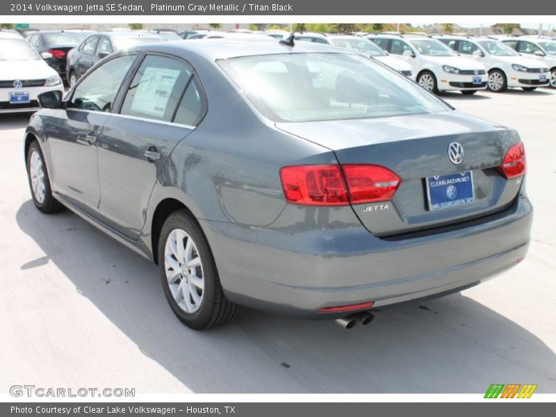 Platinum Gray Metallic / Titan Black 2014 Volkswagen Jetta SE Sedan