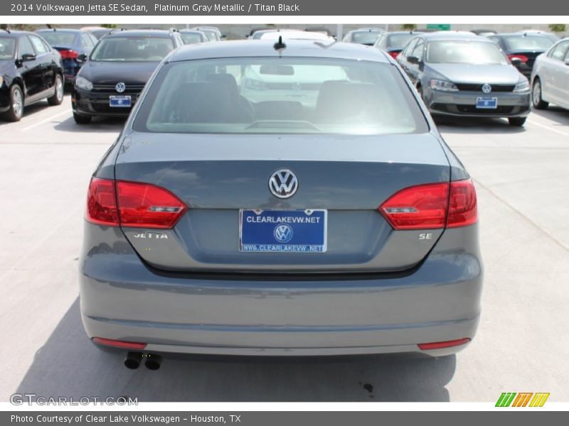 Platinum Gray Metallic / Titan Black 2014 Volkswagen Jetta SE Sedan