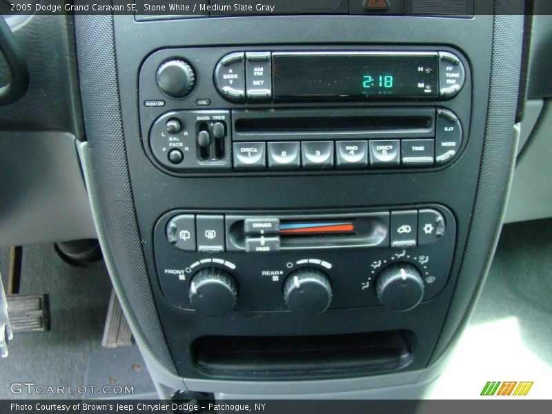 Stone White / Medium Slate Gray 2005 Dodge Grand Caravan SE